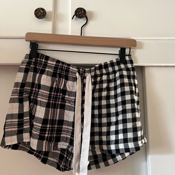 Victoria’s Secret flannel PJ set size S - Picture 3 of 3